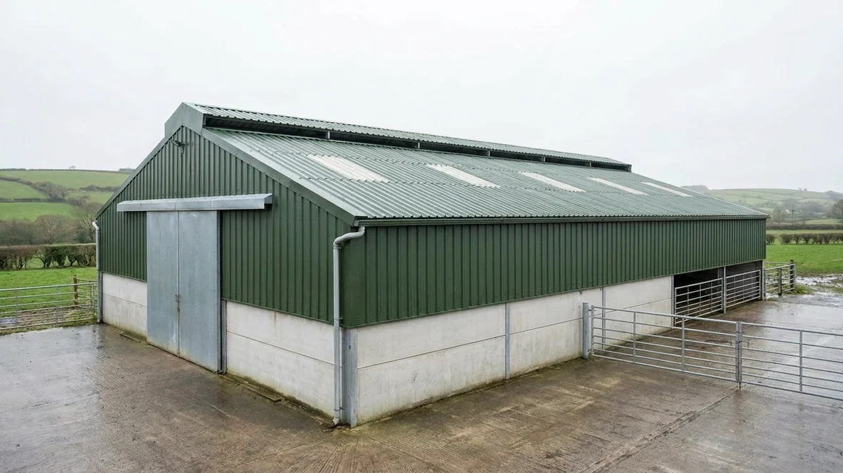 Roof and Wall Coating on a Dairy Unit in Carmarthenshire