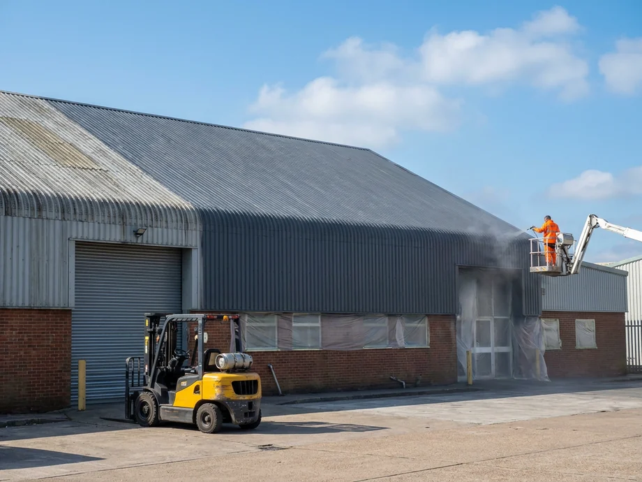 How commercial roof coatings are specified