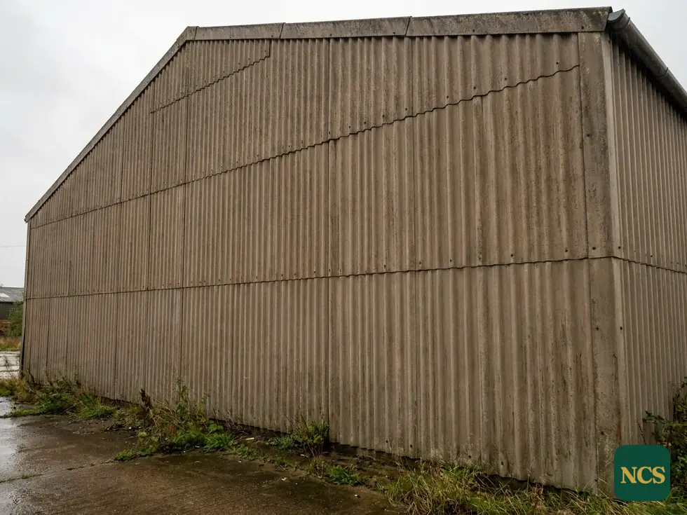Cladding Spraying Newark-on-Trent on a Newark-on-Trent building