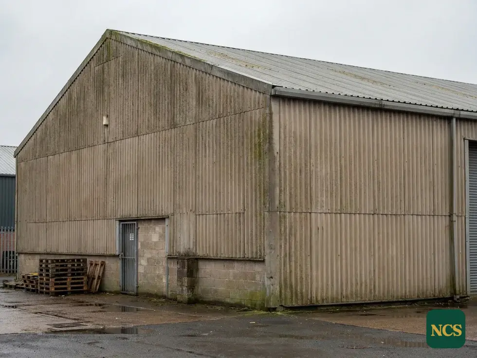 Commercial Wall Coating Newark-on-Trent on a Newark-on-Trent building