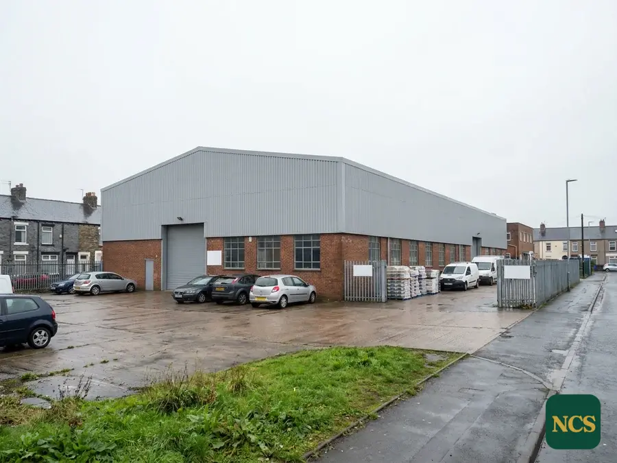 Asbestos roof encapsulation