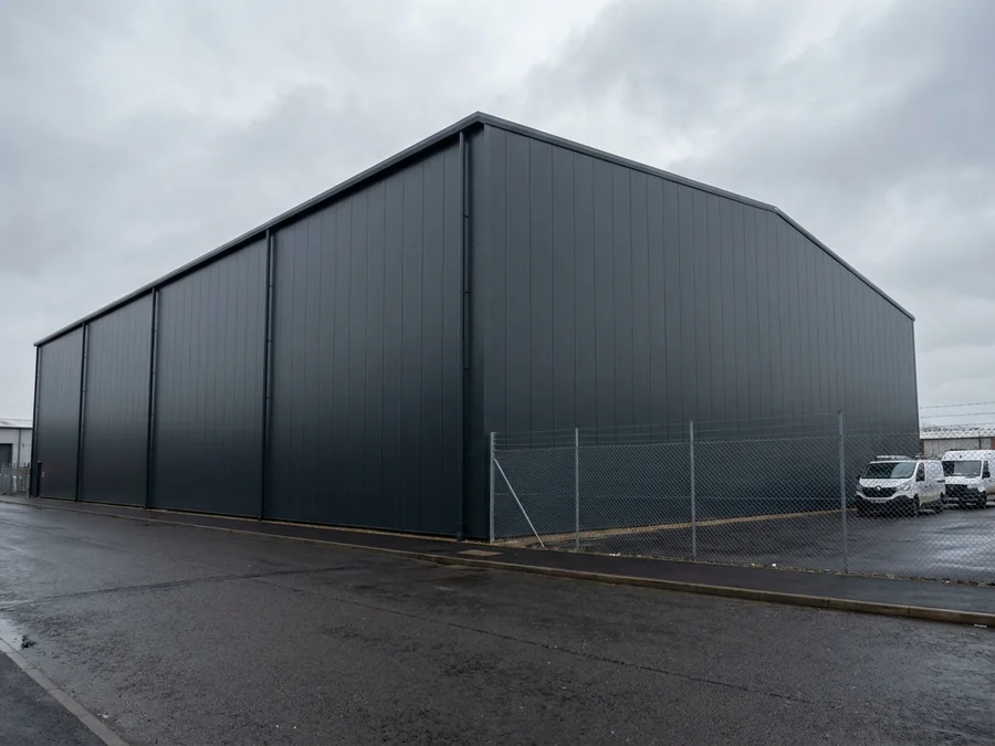 Industrial cladding spraying
